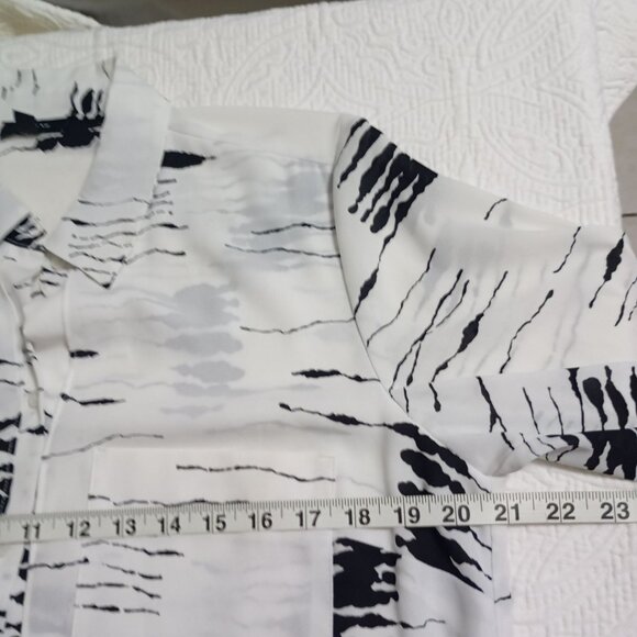 Alfani Womens Black & White Abstract Print Button-Up Blouse M - Picture 12 of 13